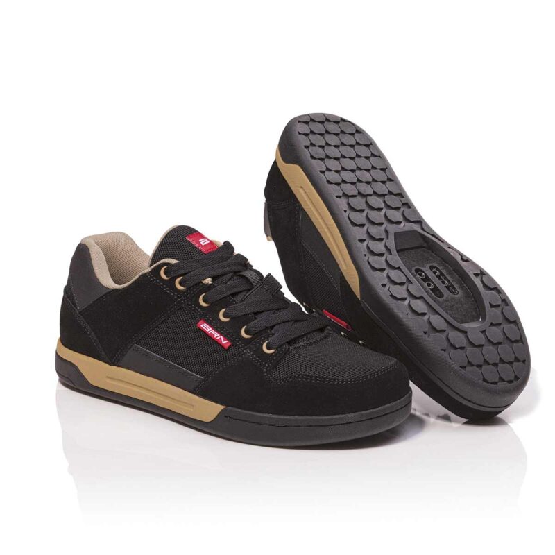 BRN SCARPE NERE/BEIGE ABBIGLIAMENTO BRN SCARPE NERE/BEIGE ABBIGLIAMENTO