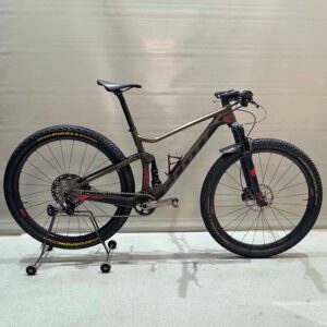 SPECIALIZED CALZE ESTIVE SOFT AIR TALL NERE ABBIGLIAMENTO SPECIALIZED CALZE ESTIVE SOFT AIR TALL NERE ABBIGLIAMENTO